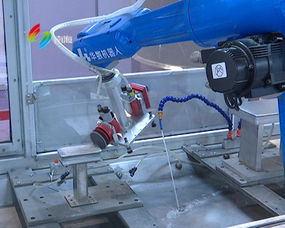 南海企業首創國內雙旋設計工業機器人，引領工業自動化新浪潮